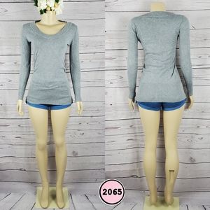 ambiance apparel gray medium vneck knit top ( 5 for $20 )